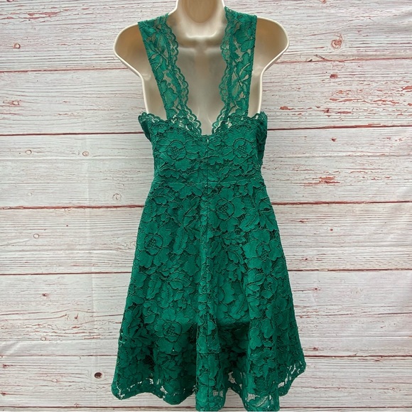 Sandro Riviera Lace Mini Dress in Green Sz 2 - Picture 8 of 15